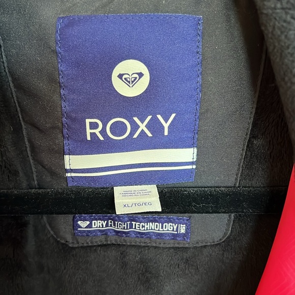 Roxy- Snowboard Jacket - Picture 5 of 11